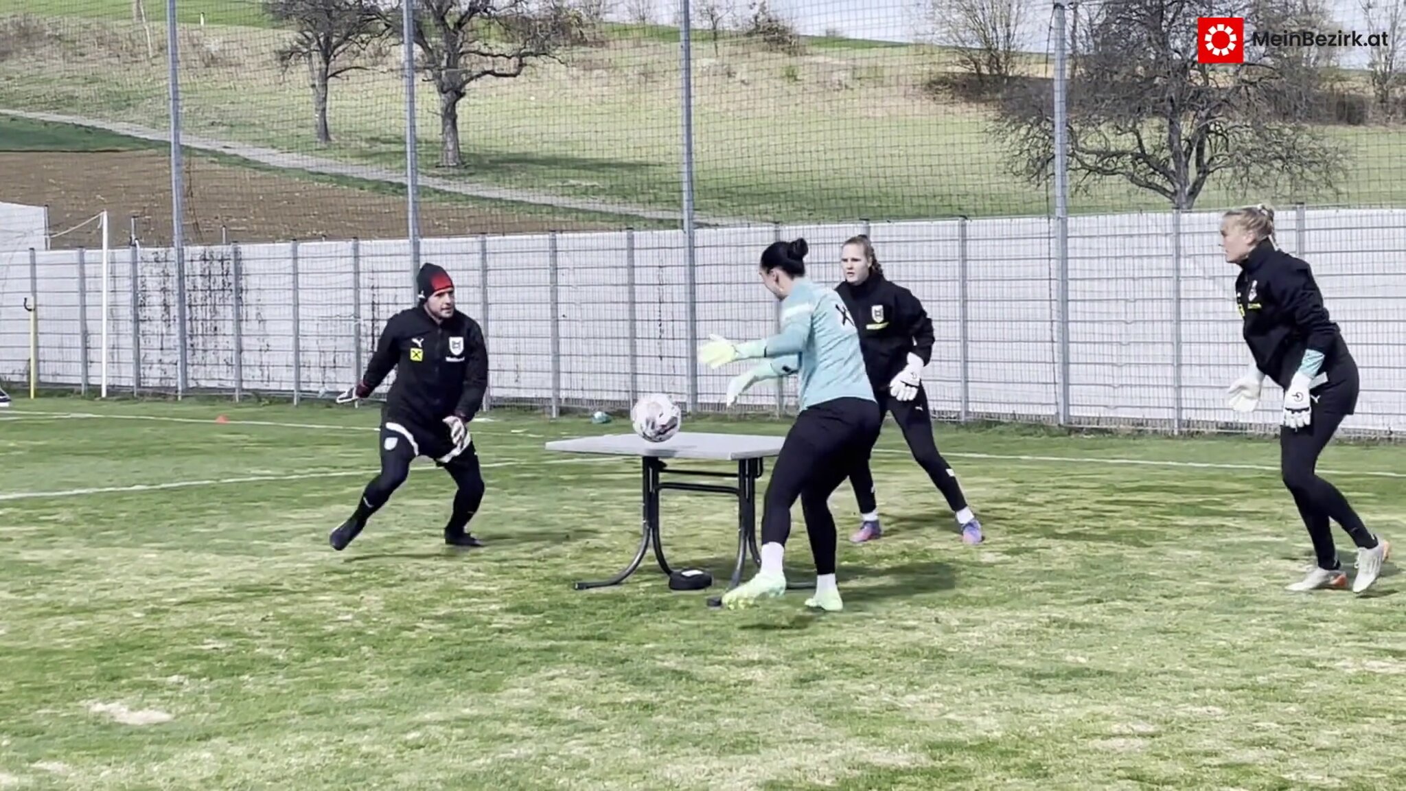 Bad Tatzmannsdorf: Ženský národní tým ÖFB proti Belgii a České republice