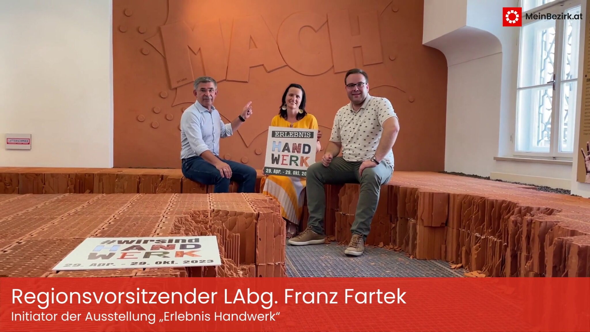 3-stöckiger Untersetzer-Ständer Aus Holz – Präsentationsregal Für Märkte, Messen Oder Den Verkaufstisch