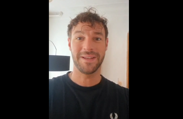 Paul Pizzera richtet eine Video-Botschaft an die Teilnehmerinnen und Teilnehmern der nationalen Special Olympics Winterspiele 2024 in der Steiermark. | Foto: SO Österreich