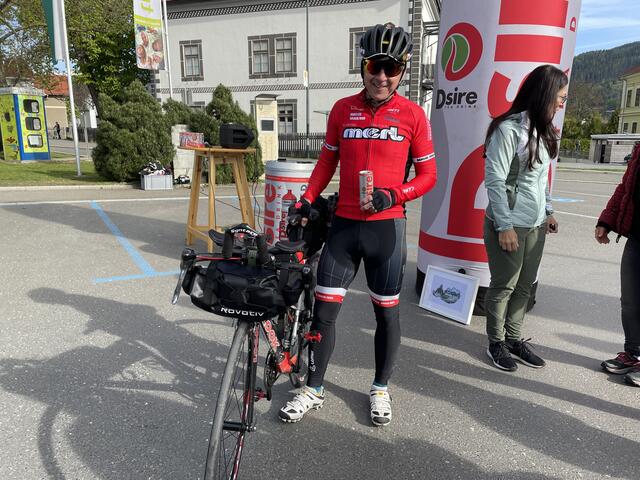 Andreas Rambo Ropin hat Großes vor: Zuerst geht es mit dem Rennrad nach Donaueschingen, von wo aus er seinen Ultraulauf die Donau entlang bis zum Schwarzen Meer startete. Nach Hause geht es dann ebenfalls wieder mit dem Rennrad. | Foto: RegionalMedien Steiermark