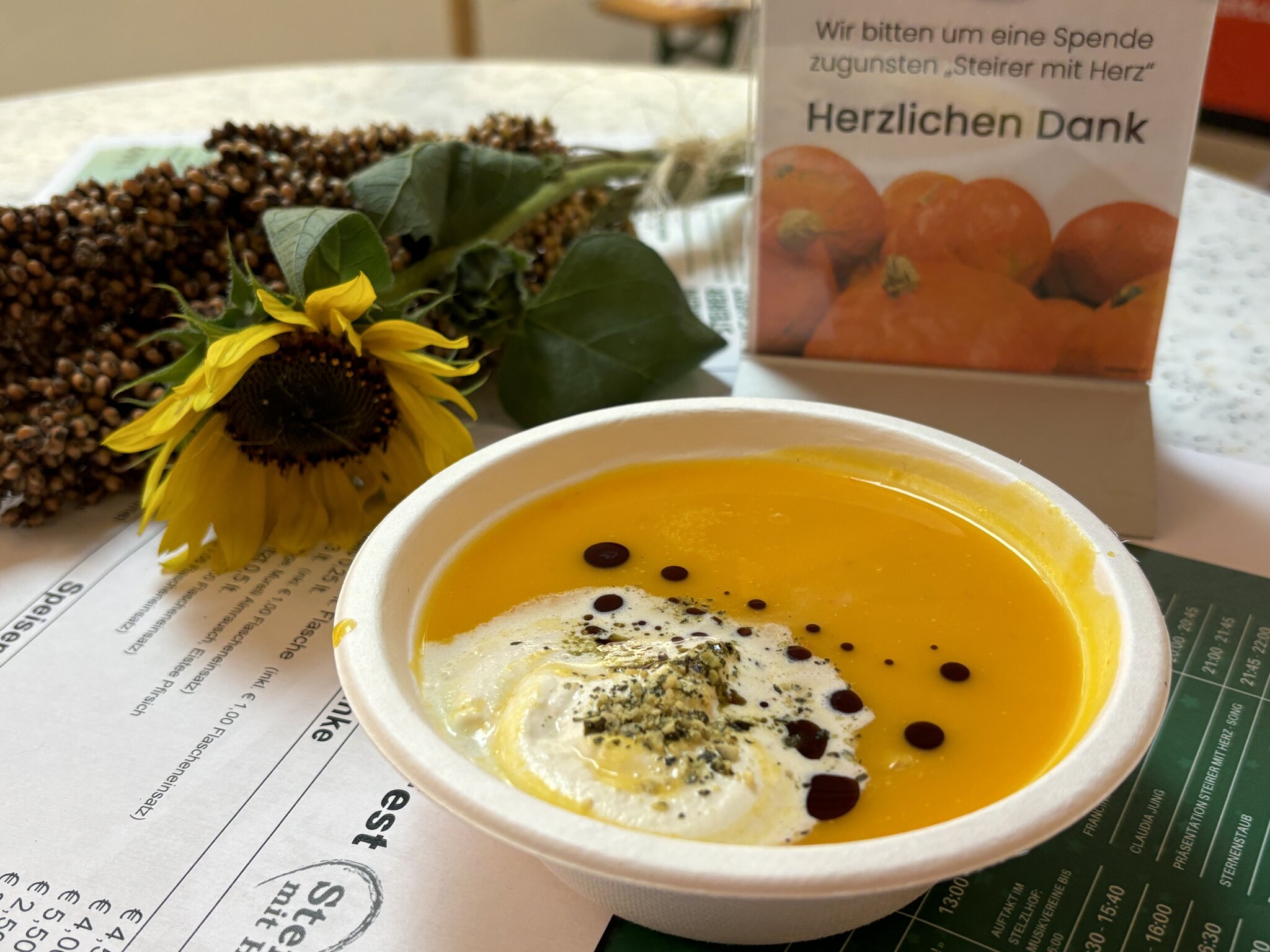 Mit Video: Rezept Hokkaido-Kürbiscremesuppe für kalte Herbst- und ...