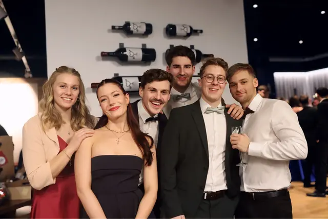 Mit Musik, Tanz und kulinarischen Genüssen begeisterte der Sportlerball des SV 7023 Z-S-P am 24. Jänner im Schandl’s Weingut. | Foto: Alejandra Ortiz