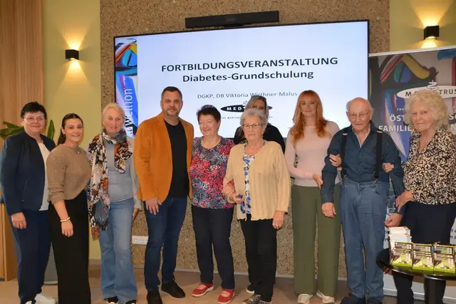 Die Fortbildungsreihe „Supporting Hands“ der Franz Drescher gGmbH in Raiding vermittelt pflegenden Angehörigen und Interessierten kostenloses Wissen und praktische Tipps für den Pflegealltag.  | Foto: Victoria Rosenberger