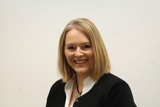 Sie sucht Ihn. Fesche Sie 58, jugendlich, kurvig, (dzt mit Krken) sucht dich, groen, einsamen, sehr feschen Freund 56-59 J. Ohne Glatze! Nur SMS an. k.A. Kleinanzeigen aus deiner Region | standardized-testing.com